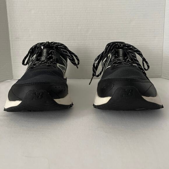 New Balance Trail Running Shoes W11 M9.5 W410LB8 Black Sneakers Comfort Outdoor - Picture 3 of 14